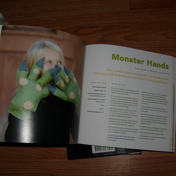 Felt-o-ween: 40 Scary-Cute Projects to Celebrate Halloween Paperback - Picture 3 of 3